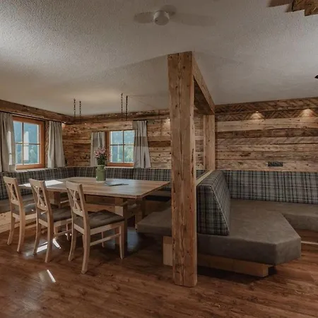 Ferienhaus Schirrmer * Mittenwald
